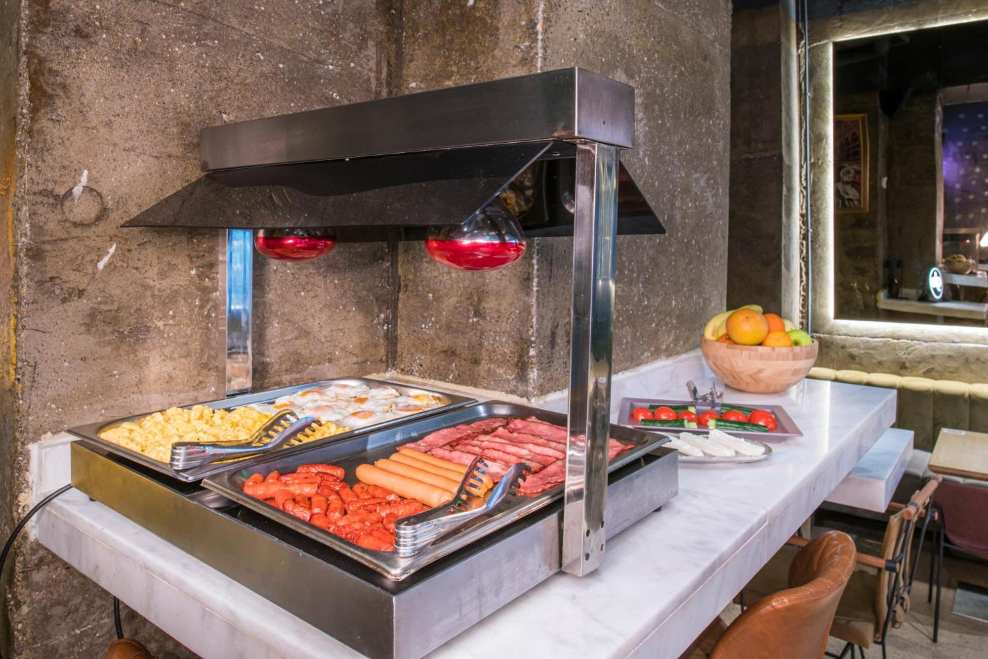 Hotel Forty One Bucureşti Ngoại thất bức ảnh