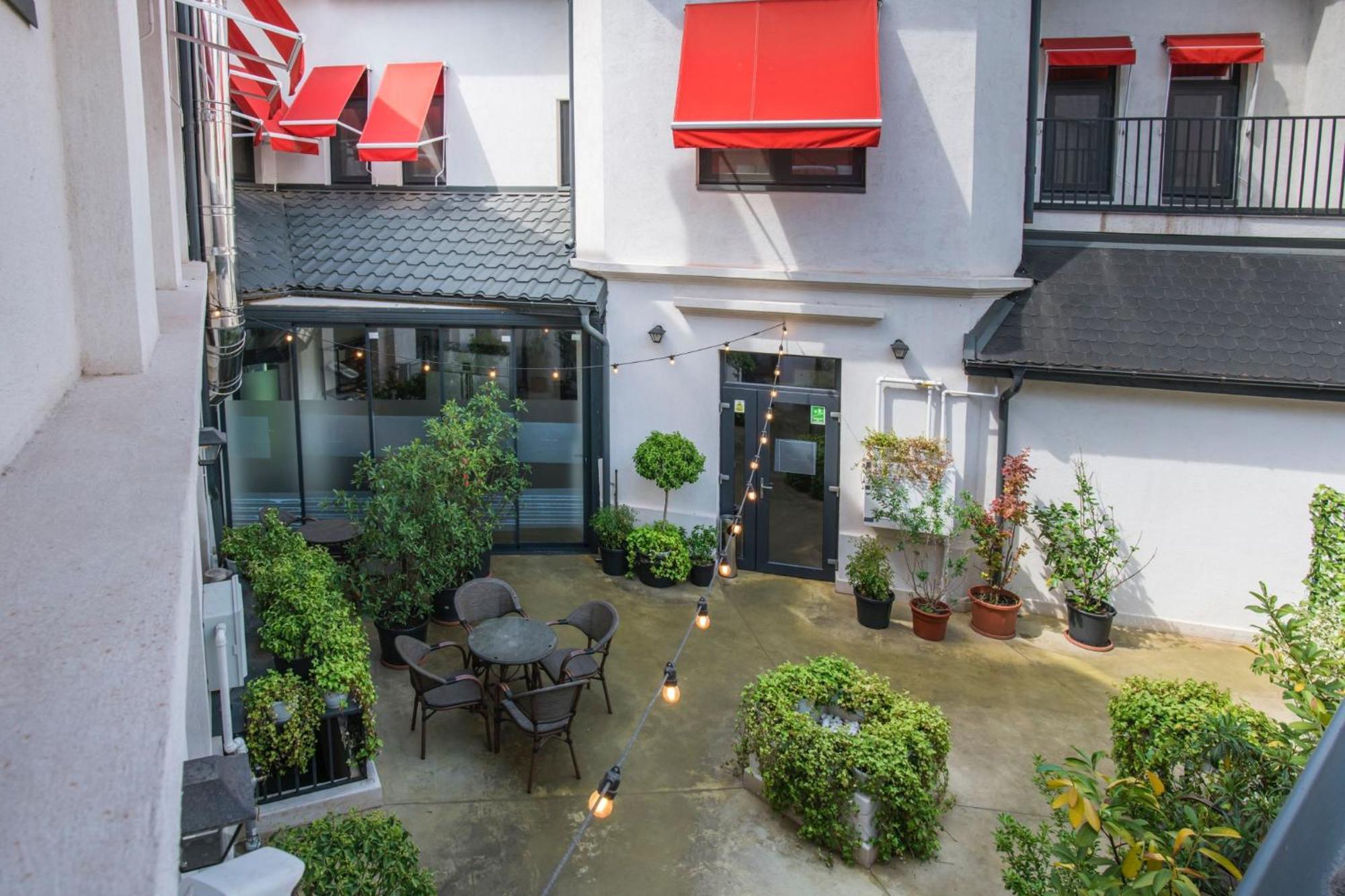 Hotel Forty One Bucureşti Ngoại thất bức ảnh
